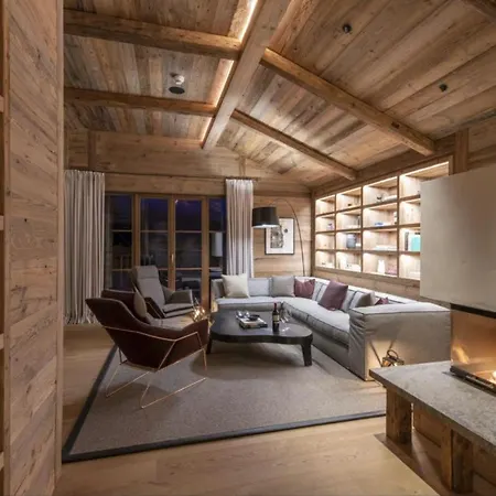 Spacious And Comfortable In Lägenhet
